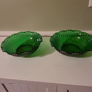 Pair of Ruffled Bowls